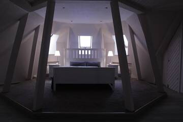 Фото номера Люкс с видом на озеро Отель Rabbit Hotel г. Raiskums 10